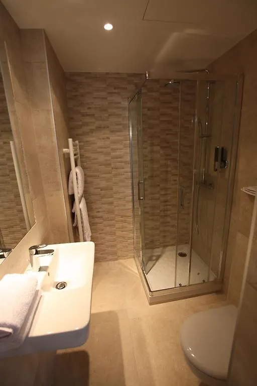 Excelsior Batignolles Otel Paris Fransa