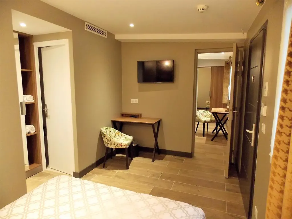 Excelsior Batignolles Hotel Paris 3*,